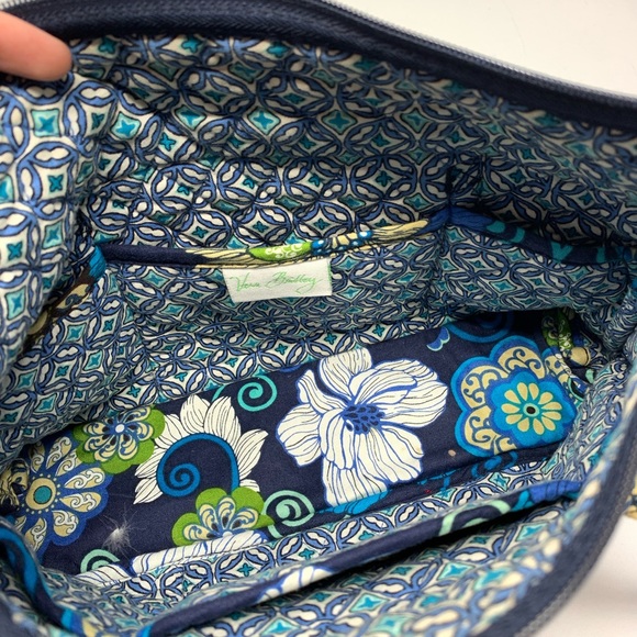 Vera Bradley Blue Patterned bag! - Picture 3 of 6